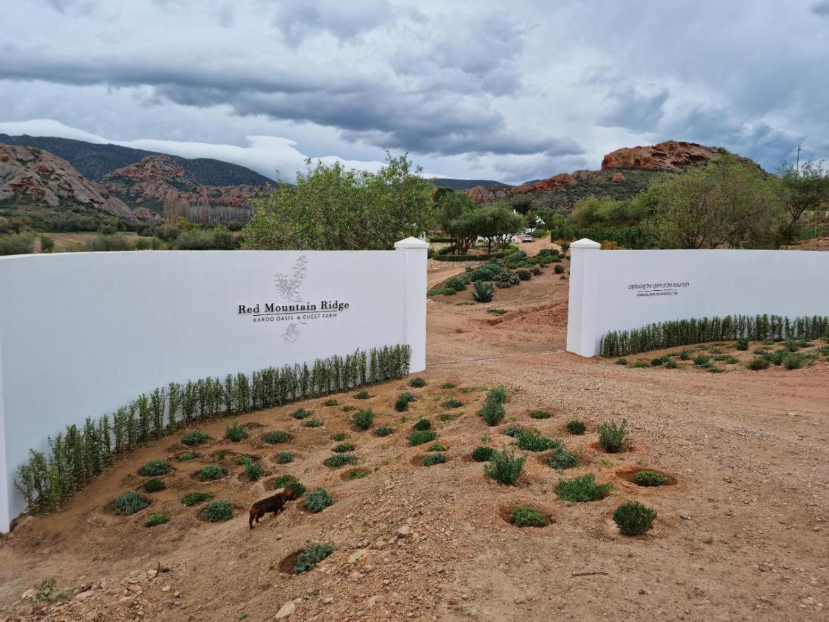 شقة Red Mountain Ridge Karoo Oasis And Guest Farm Buffelskloof المظهر الخارجي الصورة