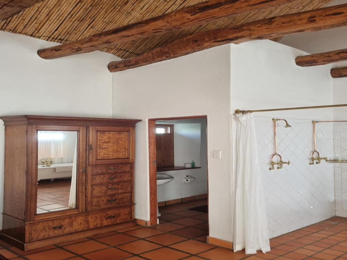 شقة Red Mountain Ridge Karoo Oasis And Guest Farm Buffelskloof المظهر الخارجي الصورة