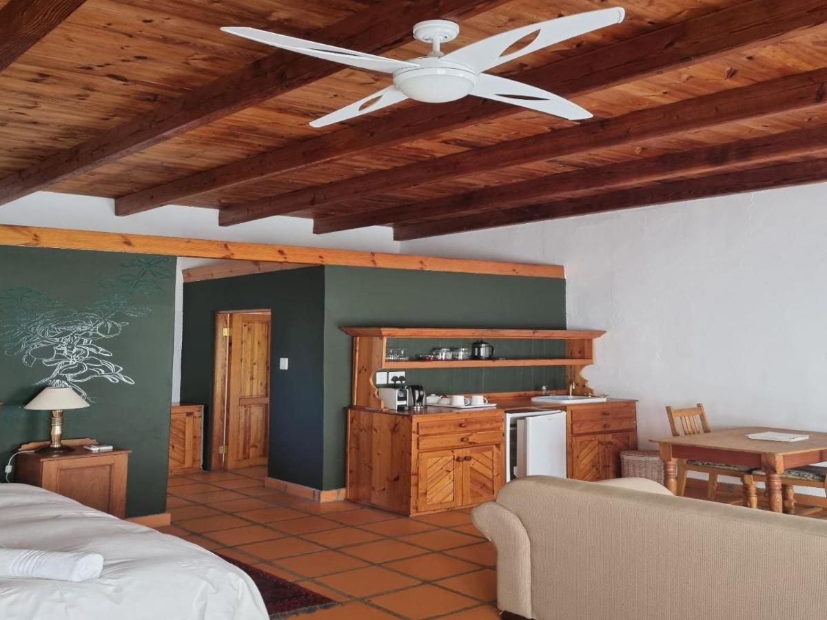 شقة Red Mountain Ridge Karoo Oasis And Guest Farm Buffelskloof المظهر الخارجي الصورة